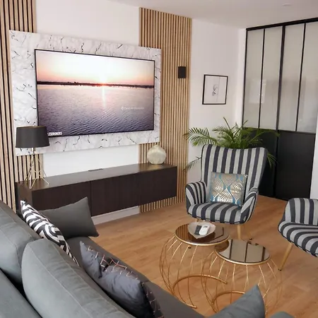 Le Penthouse Des Halles شقة